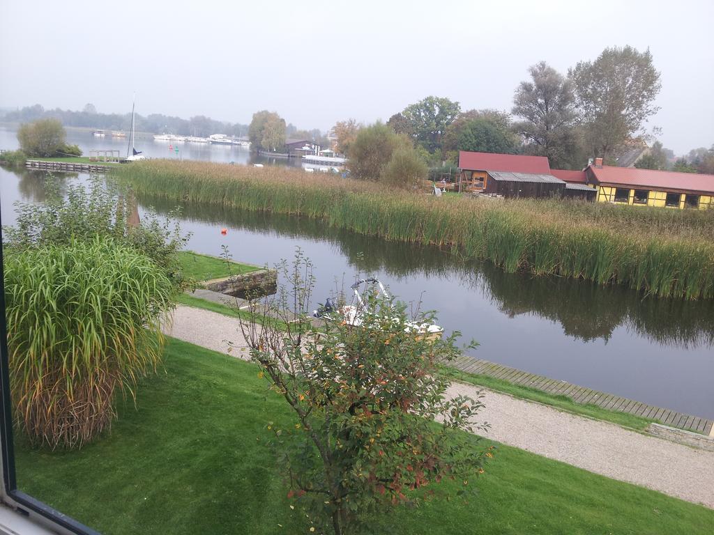 Bootshaus Neustrelitz Hotel Phòng bức ảnh