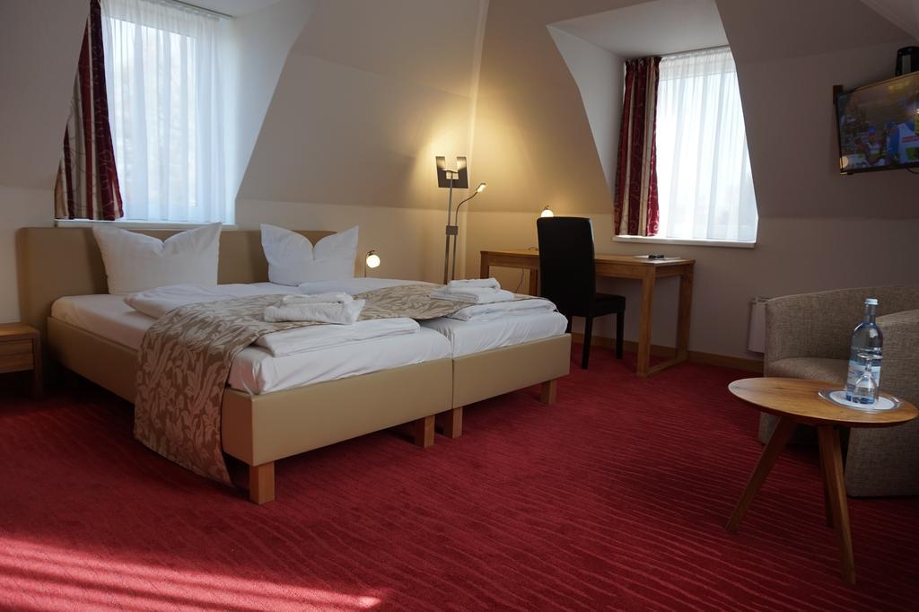 Bootshaus Neustrelitz Hotel Ngoại thất bức ảnh