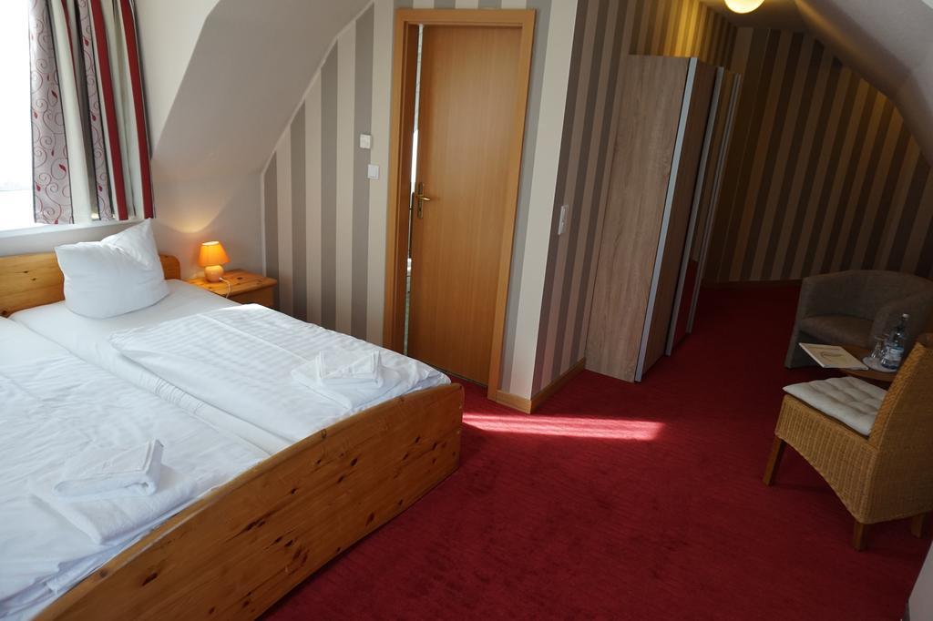 Bootshaus Neustrelitz Hotel Ngoại thất bức ảnh